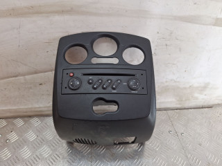 магнитола Renault Clio 3 поколение 2007, 1.2 л., D4F 740, бензин, МКПП, хетчбэк 3 дв., передний привод, 8200607915, 8200607915T