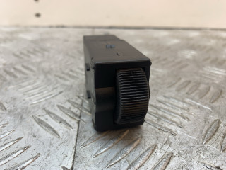 кнопка корректора фар Mitsubishi Carisma 1 поколение [рестайлинг] (1999 - 2004), LK04001000