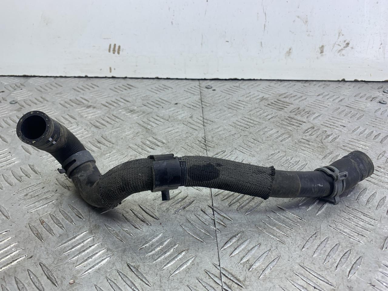 патрубок радиатора Volkswagen Caddy 5 поколение 2022, бежевый, фургон, передний привод - фото №1