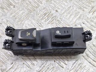 кнопка стеклоподъемника двери задней правой Hyundai Grand Santa Fe 1 поколение 2015, 2.2 л., D4HB, дизель, АКПП, внедорожник 5 дв., полный привод, 93580-2W600, P3E0093