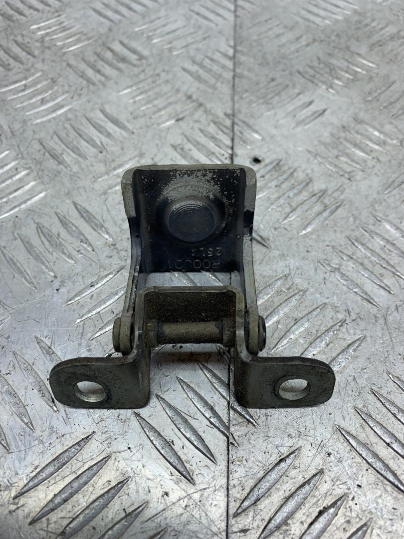 петля крышки багажника Dacia Logan MCV 2 поколение (2013 - 2016), фургон, 844002579R - фото №1