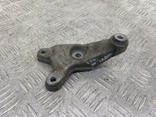 кронштейн КПП Audi A4 B7 2006, 1.8 л., BFB, бензин, МКПП, универсал, 8E0399115K