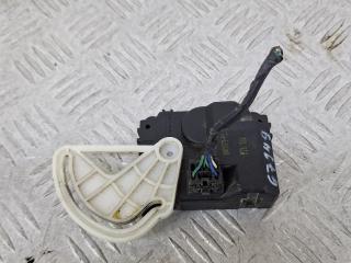 моторчик заслонки печки Kia Carens 1 поколение [рестайлинг] 2004, 2.0 л., D4EA, дизель, МКПП, серый, минивэн, передний привод