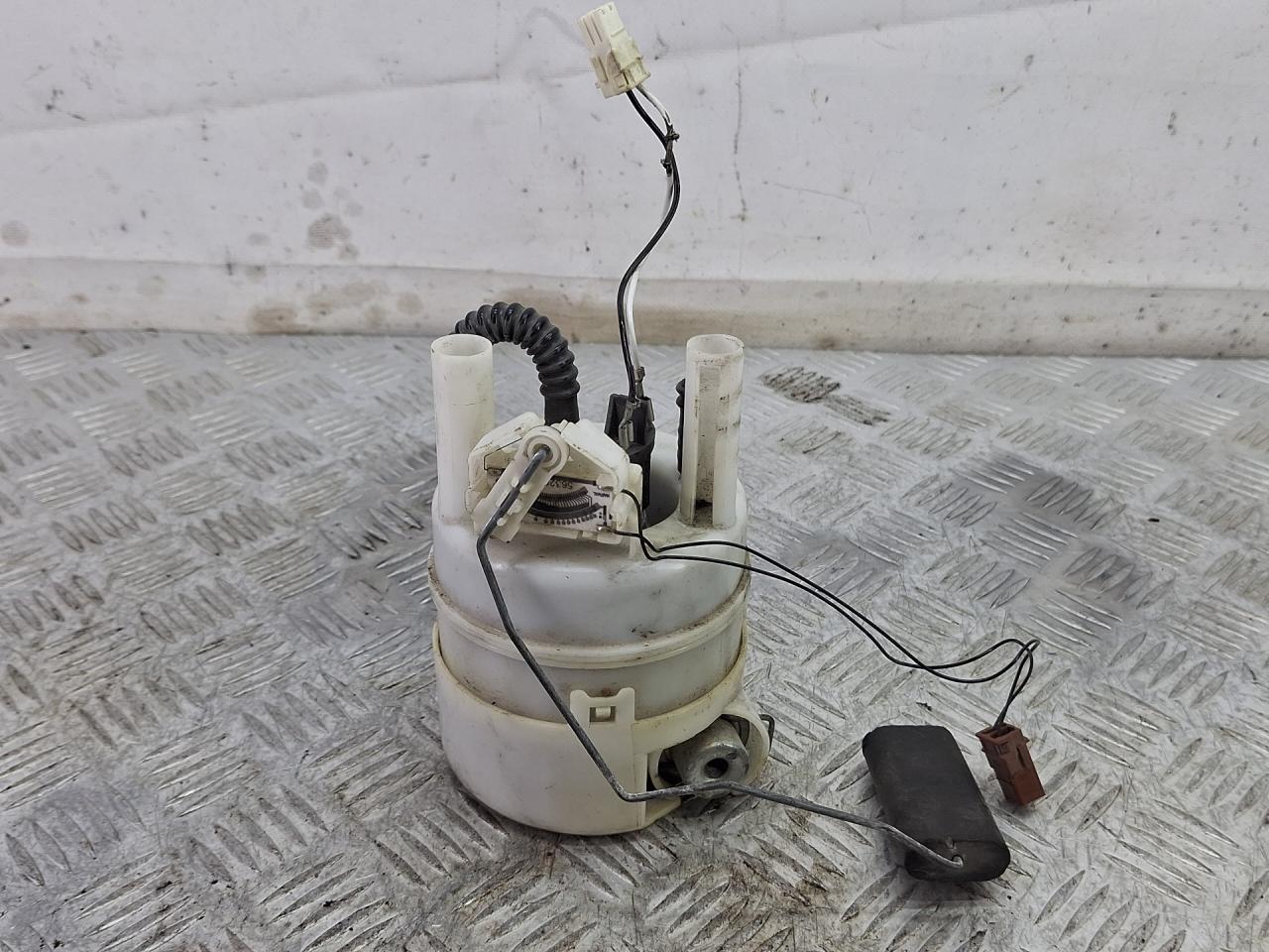 насос топливный Nissan Qashqai 1 поколение (2006 - 2010) - фото №1