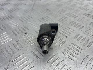 pегулятор давления топлива Skoda Octavia 2 поколение (A5) [рестайлинг] 2011, 1.6 л., CAYC, дизель, 5МКПП, оливковый, хетчбэк 5 дв., передний привод, 21150447