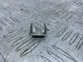 крепление форсунки BMW 5 серия E60/E61 2006, 2.5 л., M54 B25 (256S3), бензин, МКПП, серый, универсал, задний привод