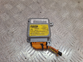 блок AirBag Citroen Xantia 1 поколение [рестайлинг] 1999, 1.8 л., LFY  (XU7JP4), бензин, АКПП, серебро, хетчбэк 5 дв., передний привод, 550740900, 9633504380