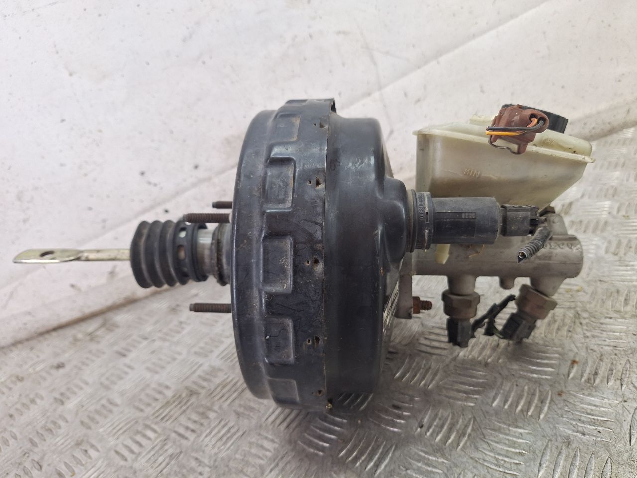 вакуумный усилитель тормозов Volvo V70 2 поколение 2004, универсал, 03785935014, 817823, P08619463 - фото №1