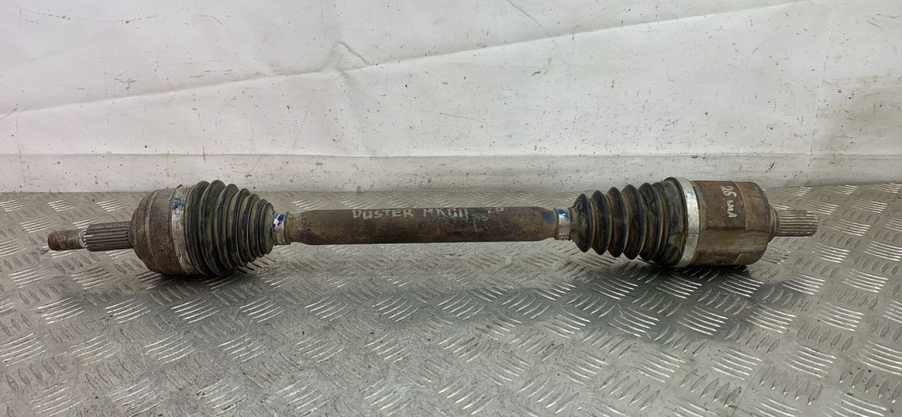 полуось передняя левая (приводной вал, ШРУС) Renault Duster 1 поколение (2010 - 2015), 2.0 л., бензин, МКПП - фото №1