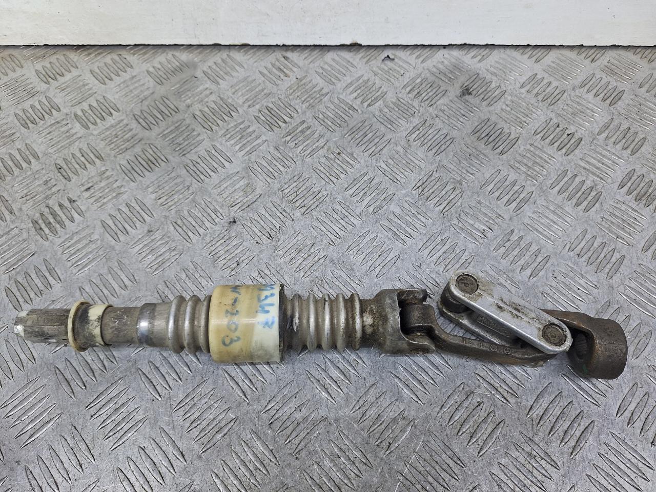 рулевой карданчик Mercedes-Benz C-Класс W203/S203/CL203 2003, 2.7 л., дизель, универсал, задний привод, 2104620748 - фото №1