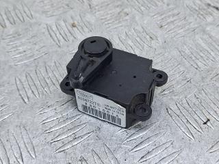 моторчик заслонки печки Nissan Micra 3 поколение (K12) (2002 - 2007), N104722T
