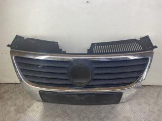решетка радиатора Volkswagen Passat B6 2009, 1.4 л., CAXA, бензин, 6МКПП, голубой, универсал, передний привод, 3C0853651B