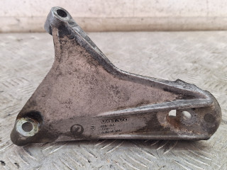 кронштейн КПП Volvo C70 1 поколение 1999, 2.5 л., бензин, МКПП, серебро, купе, передний привод, 1397889