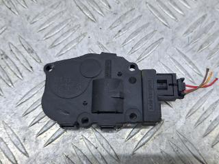 моторчик заслонки печки BMW 3 серия E90/E91/E92/E93 2005, 2.5 л., N52 B25 AF, бензин, МКПП, серый, седан, задний привод, 985458D03