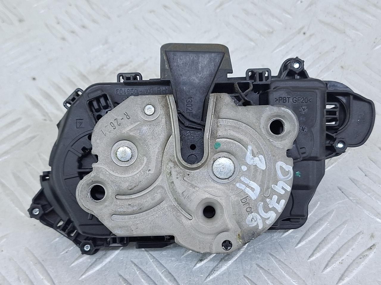 замок двери задней правой Volkswagen Caddy 5 поколение 2022, бежевый, фургон, передний привод, 7LA843604S - фото №1