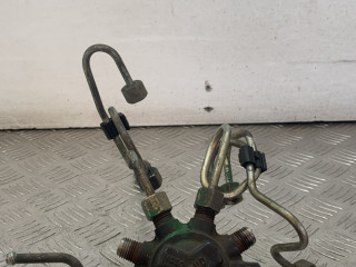 топливная рампа Renault Megane 2 поколение 2005, 1.5 л., дизель, 8200057345