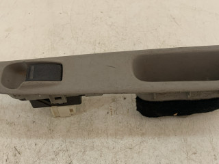 кнопка стеклоподъемника двери задней правой Nissan Almera Tino V10 [рестайлинг] 2004, 2.2 л., дизель, МКПП, минивэн, передний привод, 82960