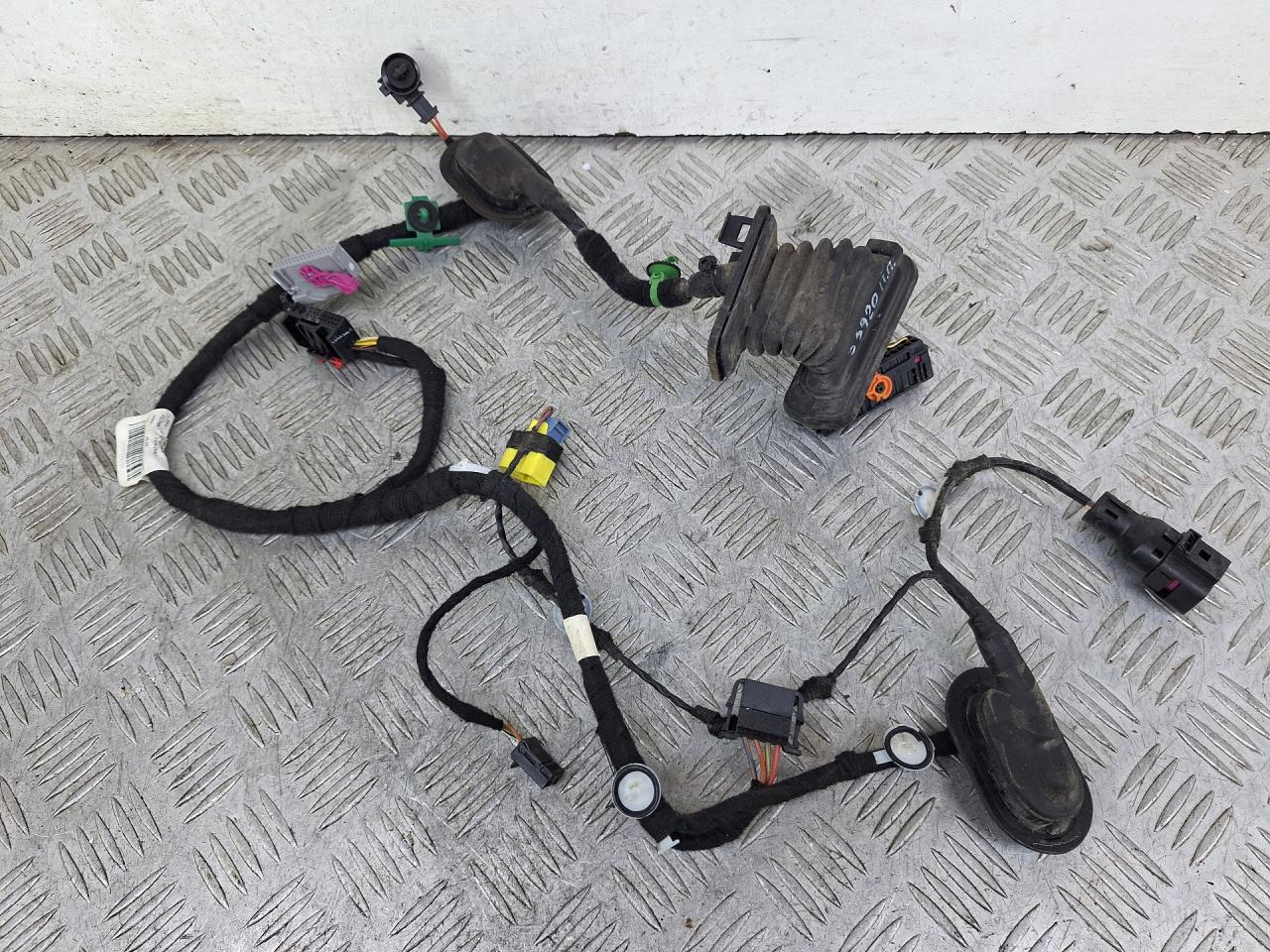 дверная проводка Volkswagen Golf 5 поколение 2007, 1.4 л., CAXA, бензин, 6МКПП, серый, универсал, передний привод, 1K5971121BL - фото №1