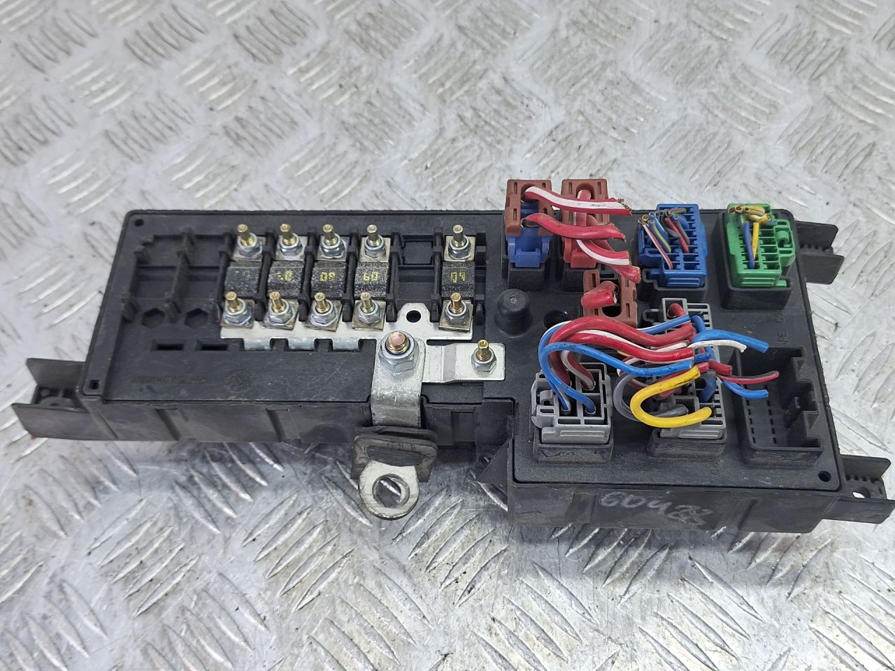 блок предохранителей Volvo V70 2 поколение 2004, универсал, 518717004, 8637841 - фото №1