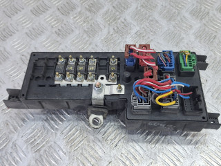 блок предохранителей Volvo V70 2 поколение 2004, универсал, 518717004, 8637841