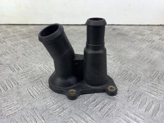 фланец (тройник) системы охлаждения Ford Focus 1 поколение [рестайлинг] (2001 - 2005), 1.6 л., FYDD, бензин, МКПП, передний привод, 98MM9K478DA