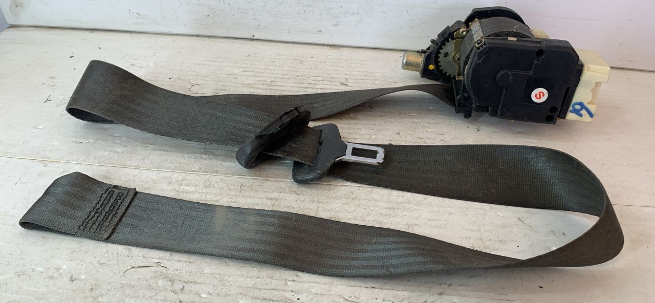 ремень безопасности Fiat Punto 2 поколение 2001, 1.2 л., 188 A4.000, бензин, МКПП, черный, хетчбэк 3 дв., передний привод - фото №1