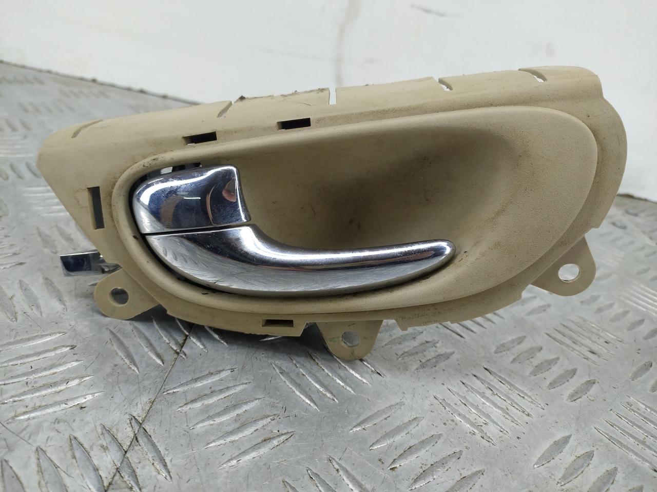 ручка внутренняя задняя левая Jaguar X-Type 1 поколение 2005, 2.2 л., дизель, МКПП, синий, седан, передний привод, PA6GF30 - фото №1