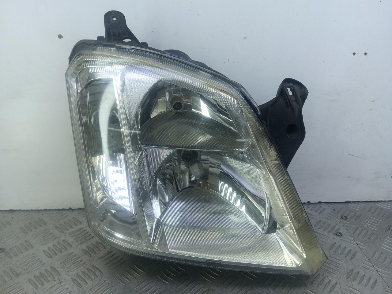 фара правая Opel Meriva 1 поколение (A) 2004, 1.6 л., X 16 XE, бензин, серебро, минивэн, передний привод, 93321053 - фото №1