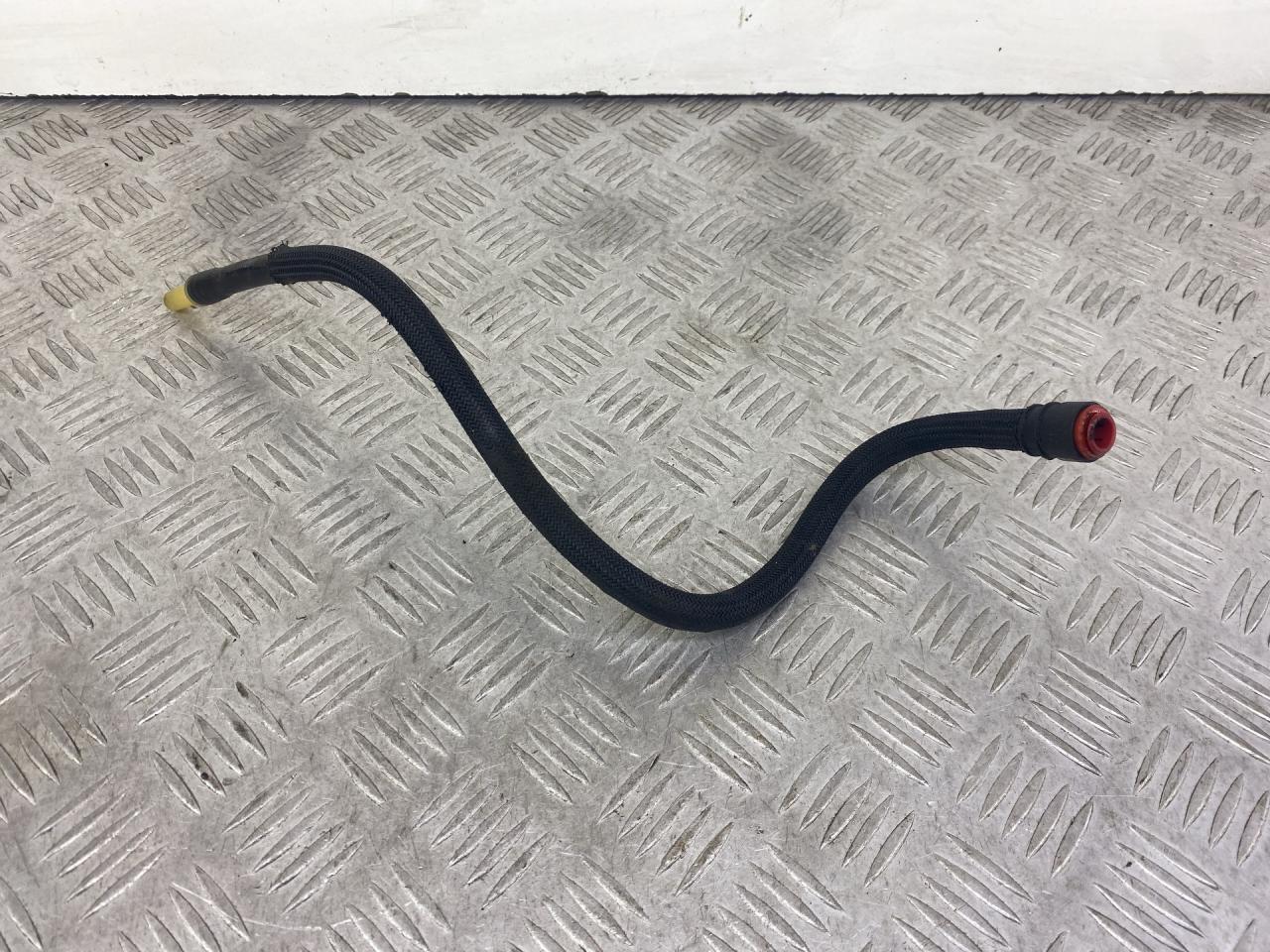 трубка вакуумная Mercedes-Benz SLK-Класс R170 2000, 2.0 л., M 111.958, бензин, АКПП, черный, кабриолет, задний привод - фото №1