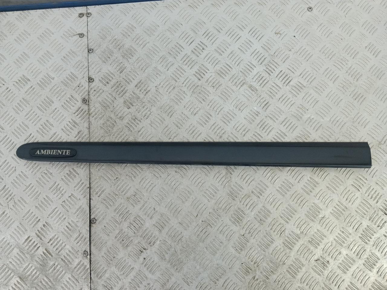молдинг двери передней левой Mercedes-Benz Vito W639 2006, 3.2 л., M 112.951, бензин, АКПП, черный, задний привод, A6396900262 - фото №1