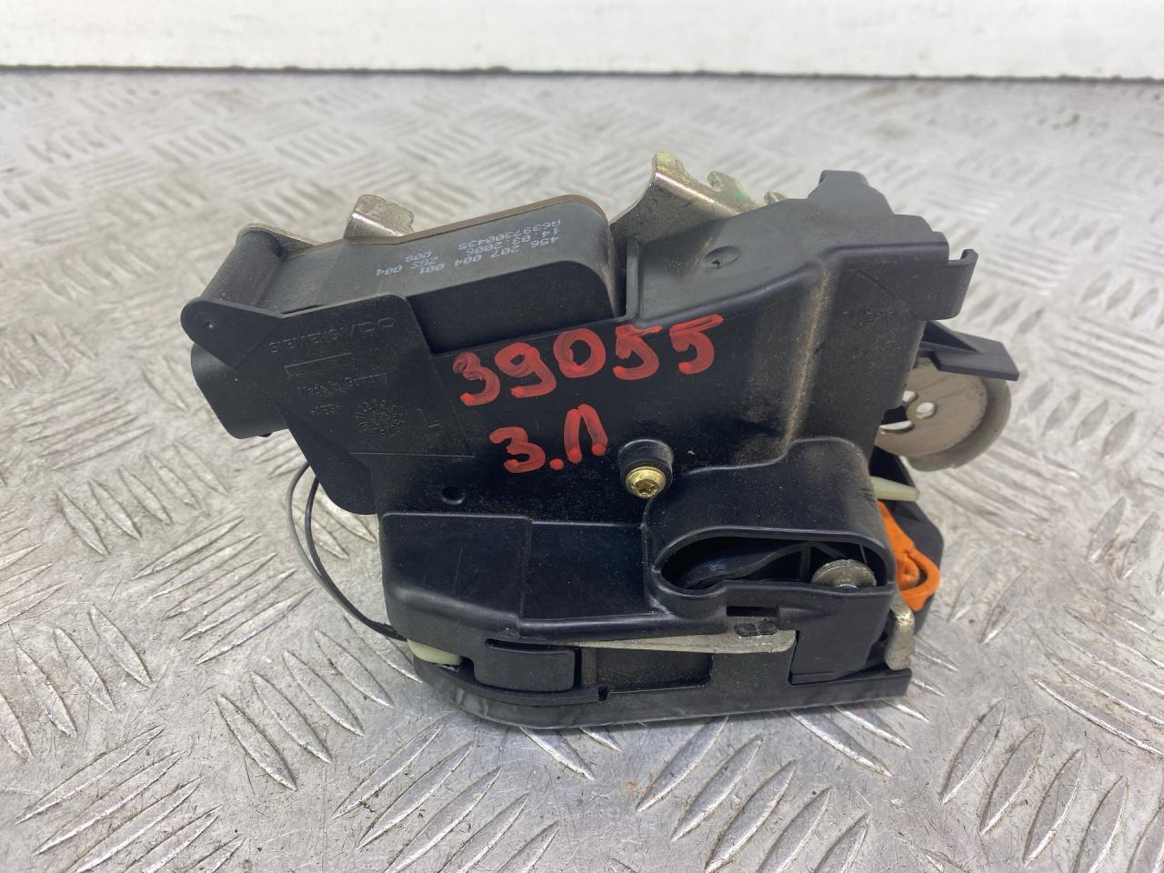 замок двери сдвижной Mercedes-Benz Vito W639 2006, 3.2 л., M 112.951, бензин, АКПП, черный, задний привод, 456207004001, A6397300435 - фото №1