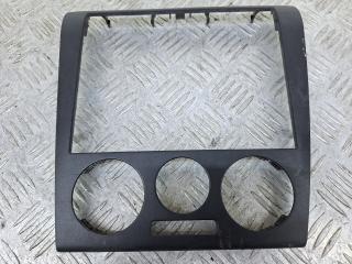 рамка под магнитолу Skoda Octavia 1 поколение (A4) [рестайлинг] 1U 2010, 1.9 л., AXR, дизель, 5МКПП, красный, хетчбэк 5 дв., передний привод, 1U1863399