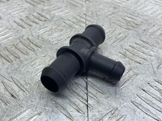 фланец (тройник) системы охлаждения Land Rover Range Rover Sport 2 поколение [рестайлинг] (2017 - 2020), 2.0 л., гибрид, АКПП, серый, внедорожник 5 дв., полный привод