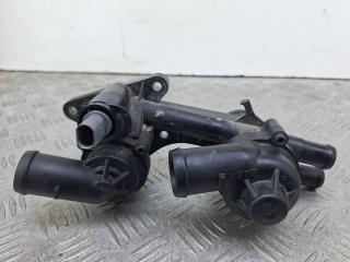 корпус термостата Volkswagen Golf 5 поколение 2007, 1.4 л., CAXA, бензин, 6МКПП, серый, универсал, передний привод, 03C121026AC, 03C121111T