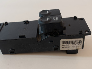 блок управления стеклоподъемниками Hyundai Solaris 1 поколение [рестайлинг] (2014 - 2017), 39F49C1210, 935701R011