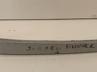 ресничка (ус) правой фары Subaru Forester 1 поколение (SF) 1999