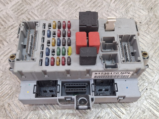 блок предохранителей Fiat Punto 2 поколение [рестайлинг] 2005, 1.2 л., 188 A4.000, бензин, МКПП, черный, хетчбэк 3 дв., передний привод, 51735170NPL