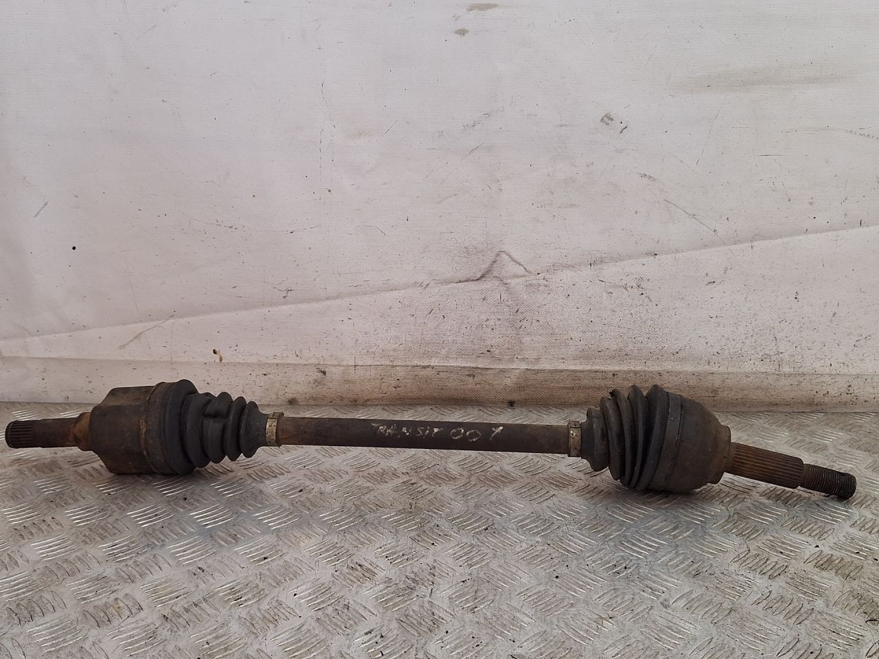 полуось передняя левая (приводной вал, ШРУС) Ford Transit 6 поколение (2000 - 2006), 2.0 л., дизель - фото №1