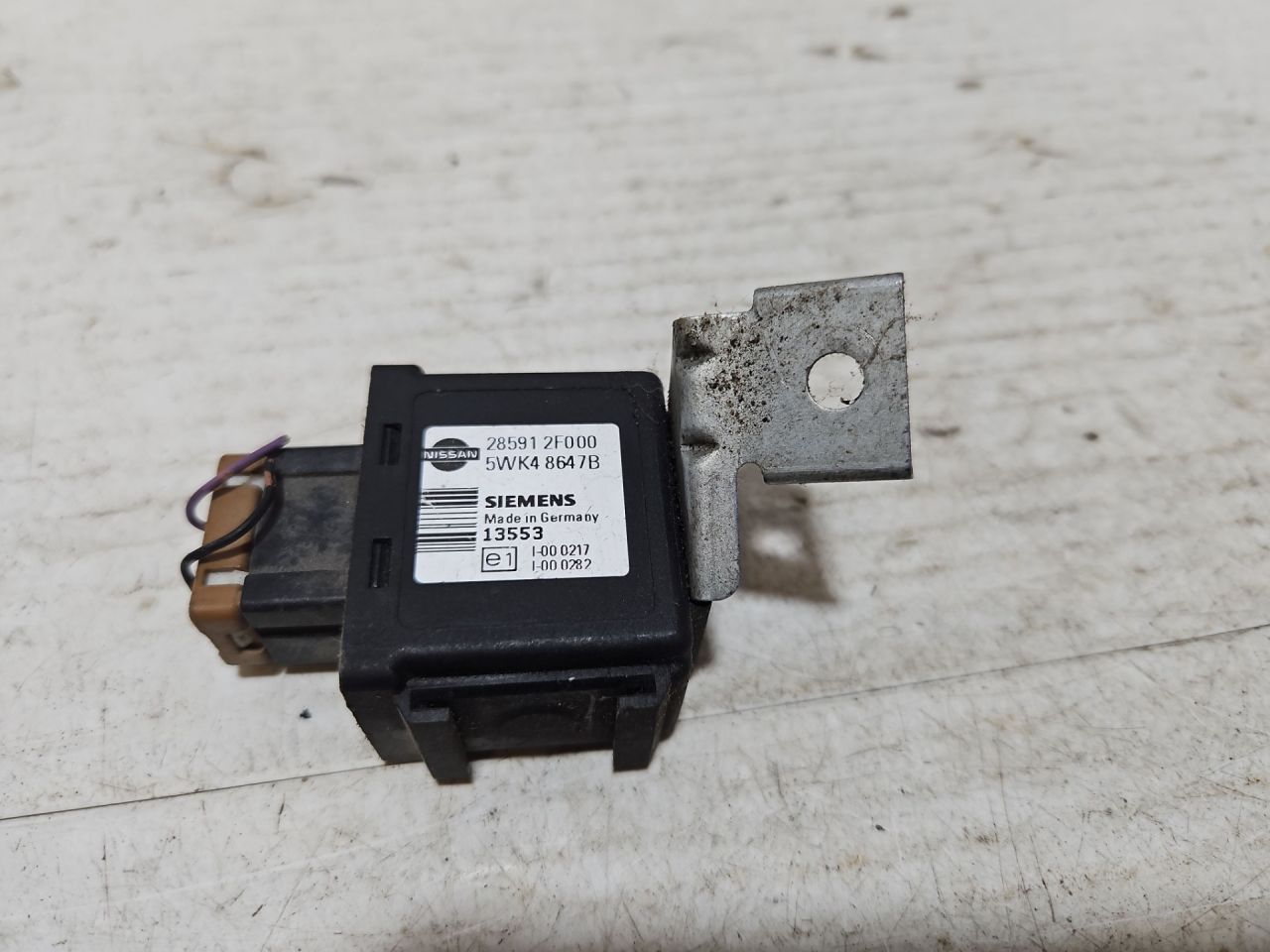 Иммобилайзер Nissan X-Trail T30 2004, 5WK48647B, 285912F000 - фото №1