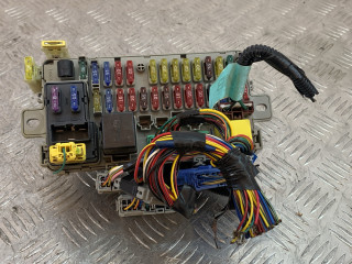 блок предохранителей Rover 45 1 поколение (1999 - 2005), 1.8 л., бензин, 202704012400, 52010268D, YQE103680, YWC104500