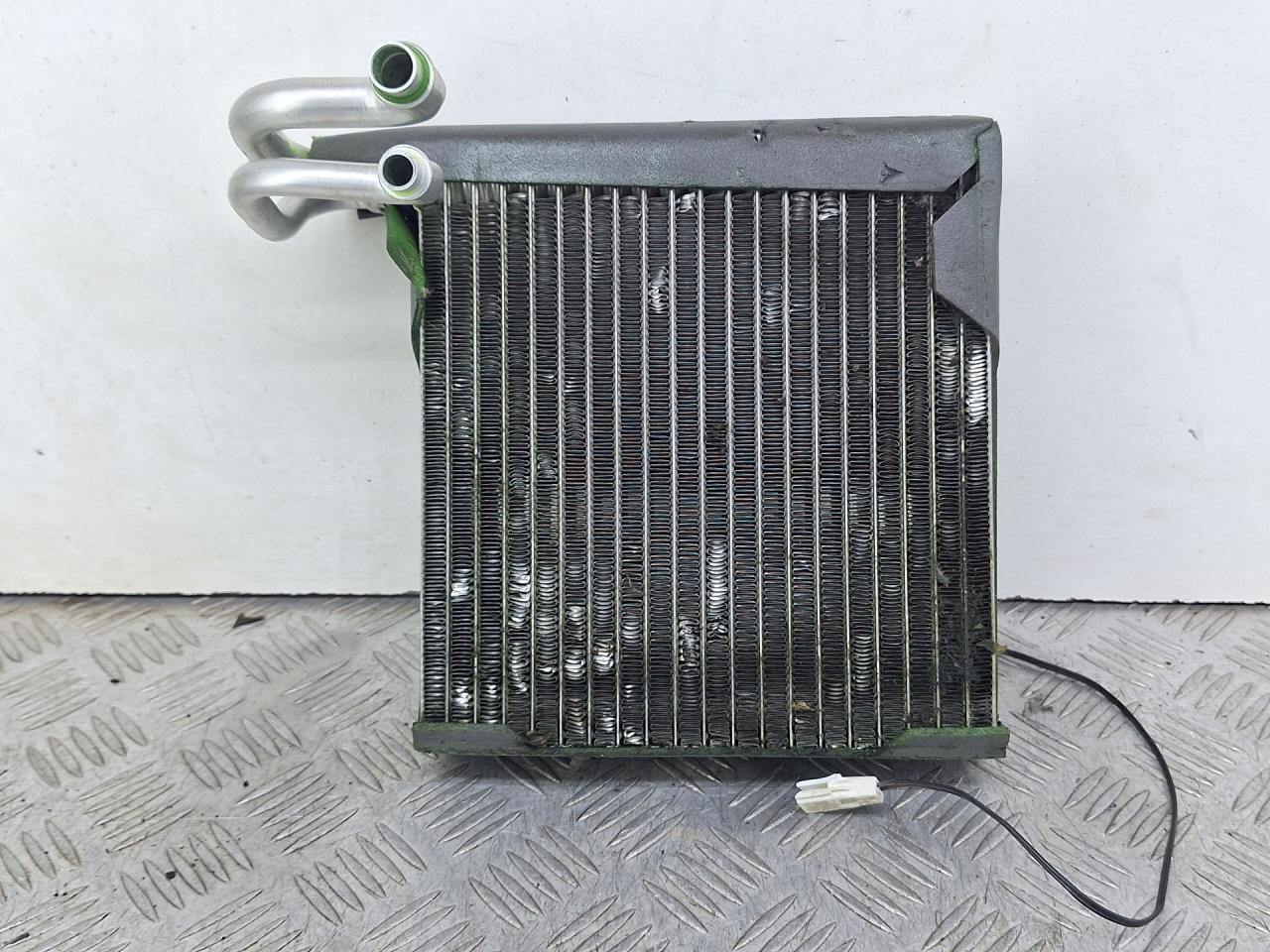 испаритель кондиционера Nissan Micra 3 поколение (K12) (2002 - 2007) - фото №1