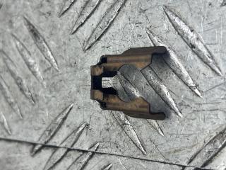 крепление форсунки Nissan Micra 2 поколение (K11) (1992 - 2003)