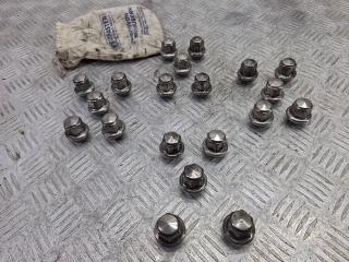 гайка колесная Mercedes-Benz C-Класс W203/S203/CL203 [рестайлинг] W203.054 2005, 3.0 л., M 272.940, бензин, АКПП, темно синий, седан, задний привод