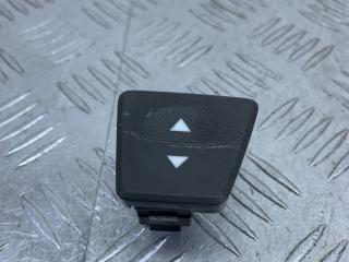 кнопка стеклоподъемника двери передней правой Fiat Panda 2 поколение [рестайлинг] 2012, 1.2 л., 188 A4.000, бензин, МКПП, красный, хетчбэк 5 дв., передний привод, 3050614010C