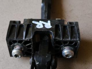 ограничитель открывания двери BMW 3 серия E90/E91/E92/E93 E90 2007, 2.0 л., N46B20BX, бензин, 6МКПП, sparkling graphite, седан, 51227176808