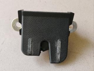 замок багажника Volkswagen Tiguan 1 поколение 2009, 2.0 л., CBAB, дизель, МКПП, 5M0827505E