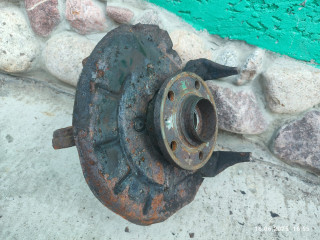 кулак поворотный правый Skoda Fabia 2 поколение [рестайлинг] 2011, 1.2 л., CGPA, бензин, 5МКПП, хетчбэк 5 дв.