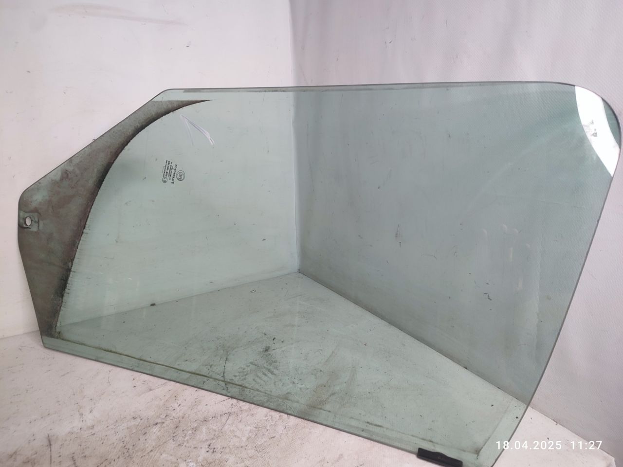 стекло двери передней левой Citroen Jumper 2 поколение 2007, 2.2 л., 4HU (P22DTE), дизель, 6МКПП, микроавтобус, 9201N6 - фото №1