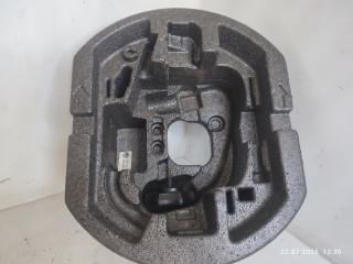 ящик под инструменты Skoda Fabia 2 поколение [рестайлинг] 2011, 1.2 л., CGPA, бензин, 5МКПП, хетчбэк 5 дв., 5J0071108