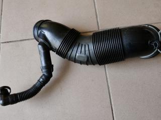 патрубок воздушного фильтра Volkswagen Tiguan 1 поколение 2009, 2.0 л., CBAB, дизель, МКПП, 5N0129656